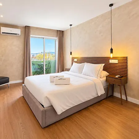Center • Collection By Perpetual Relax Apartment *