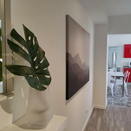 Center • Collection By Perpetual Relax Apartment *