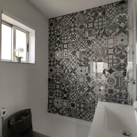 Center • Collection By Perpetual Relax * Braga