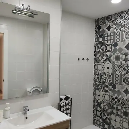 Center • Collection By Perpetual Relax Braga