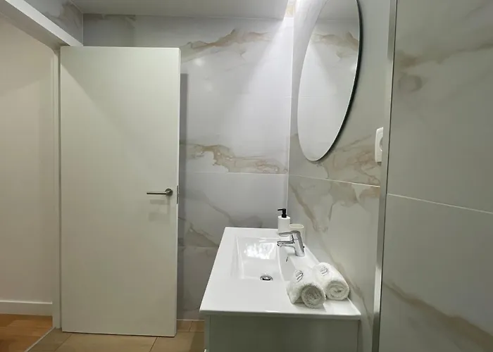 Center • Collection By Perpetual Relax Appartement