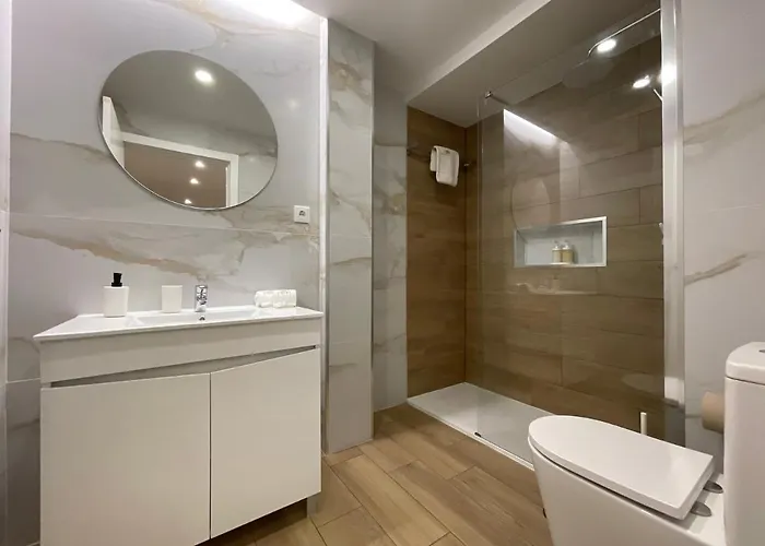 Center • Collection By Perpetual Relax * Μπράγκα