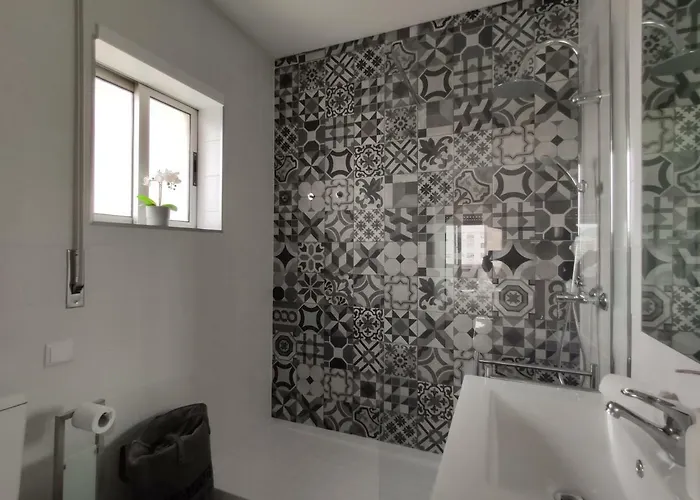 Center • Collection By Perpetual Relax * Braga